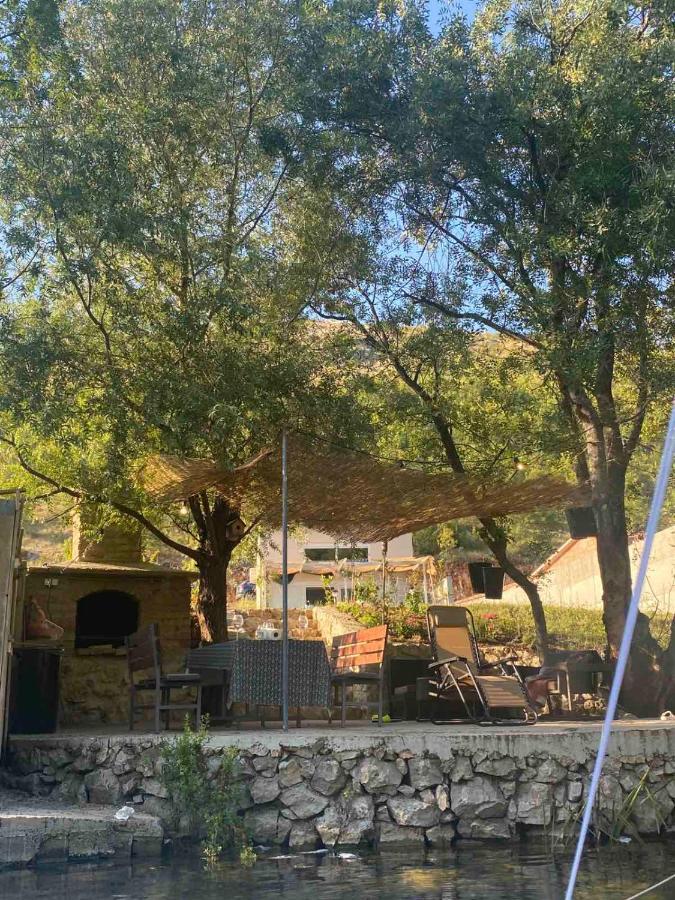 House On The River Blagaj Luaran gambar