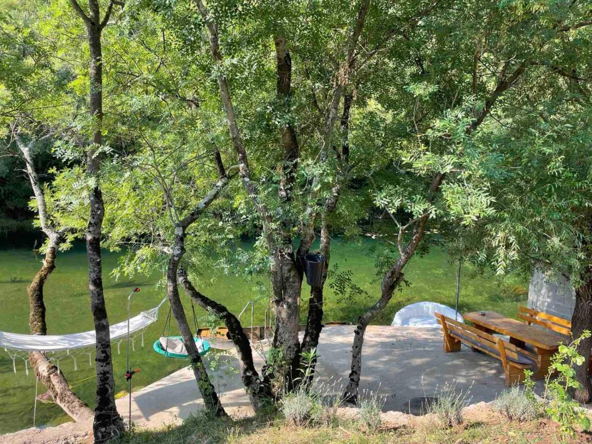 House On The River Blagaj Luaran gambar