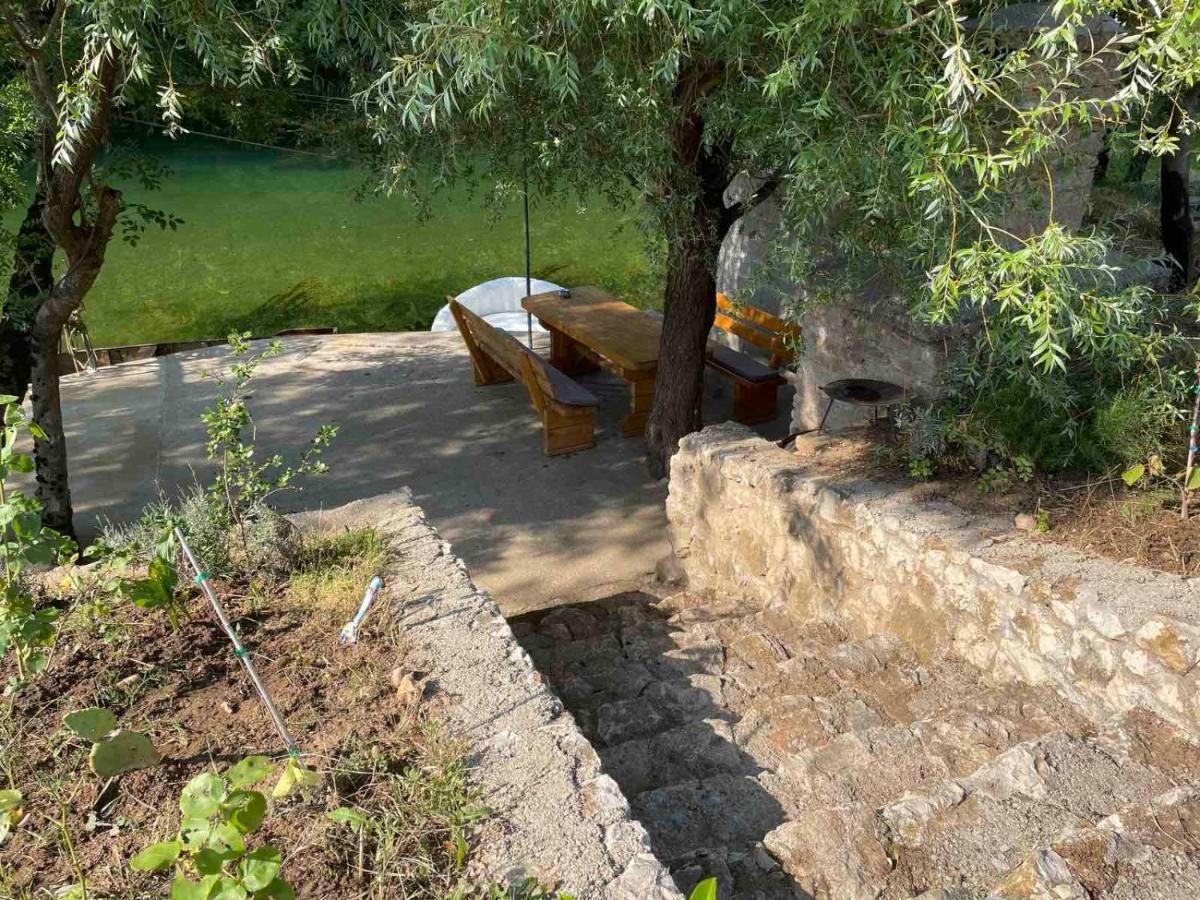 House On The River Blagaj Luaran gambar
