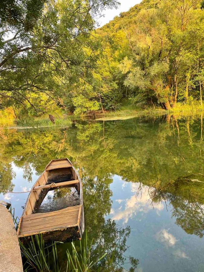 House On The River Blagaj Luaran gambar