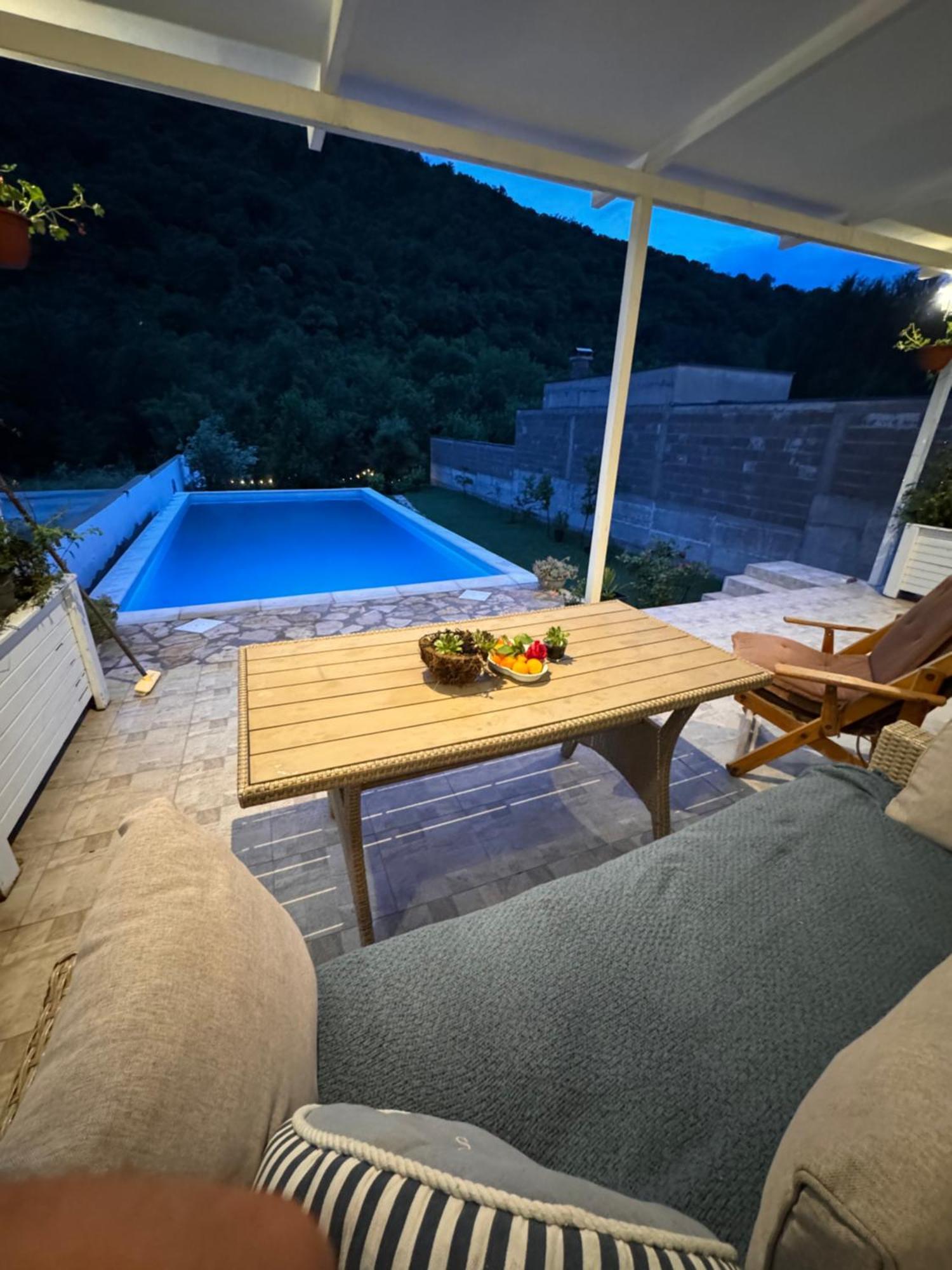 House On The River Blagaj Luaran gambar