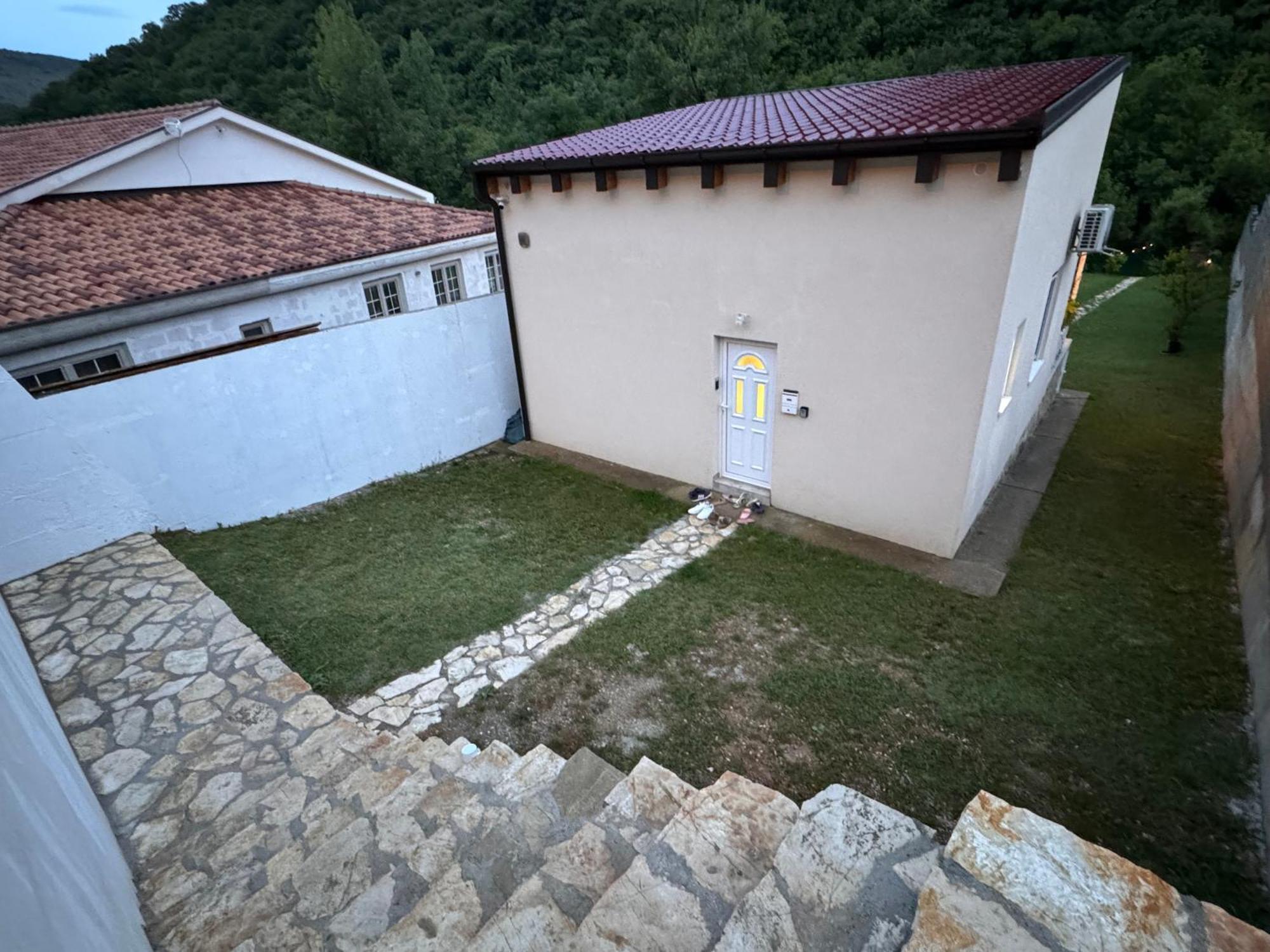 House On The River Blagaj Luaran gambar