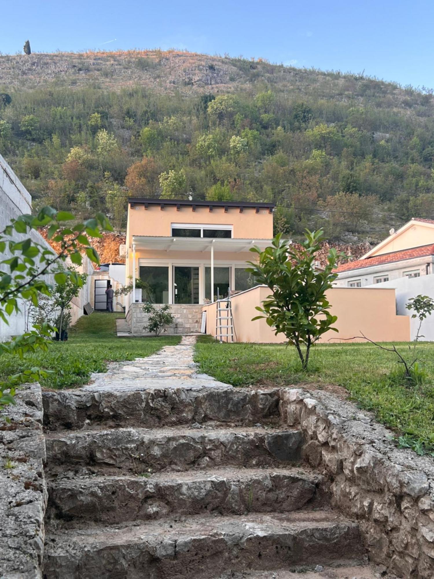 House On The River Blagaj Luaran gambar