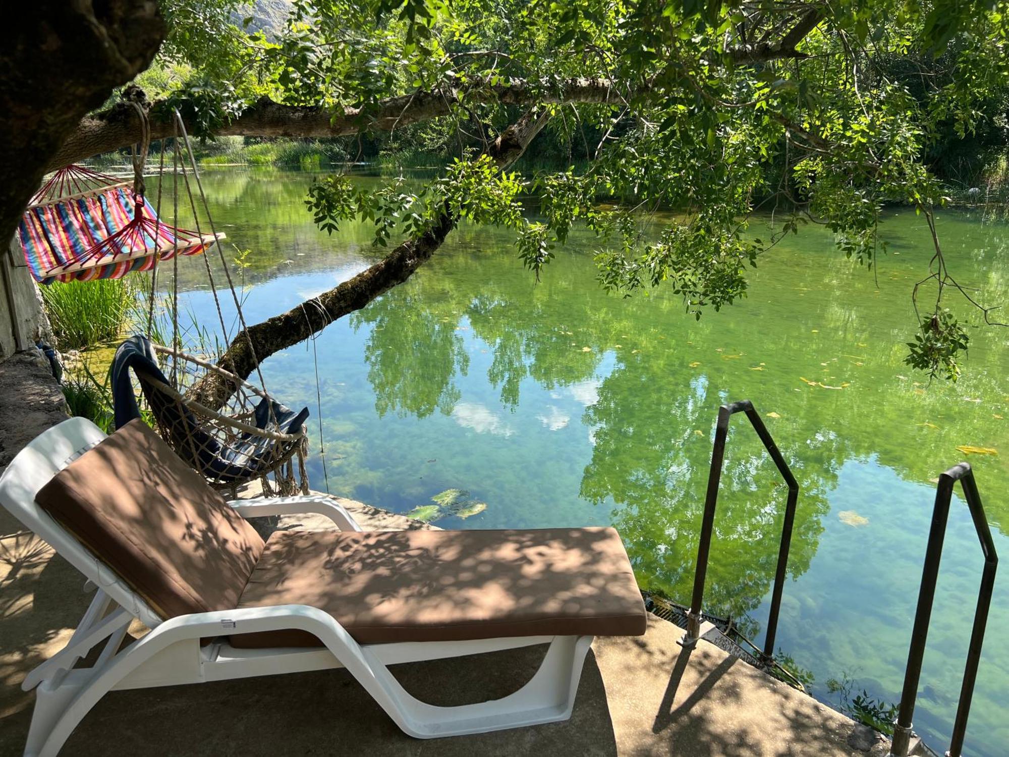 House On The River Blagaj Luaran gambar